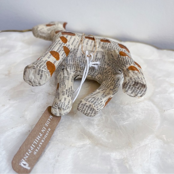 Handcrafted Paper Mache Giraffe Ornament Safari Theme Nursery Decor NEW - Picture 9 of 11